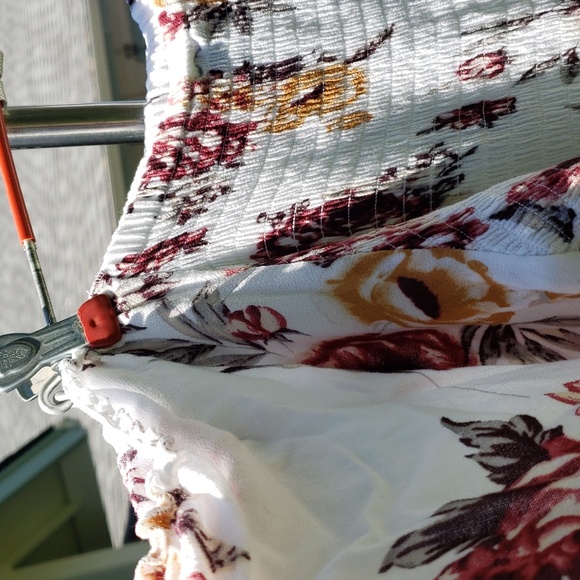 TORRID Ivory rose print DRESS On/Off shoulder, Ruched top. SIZE 1 EUC - Picture 8 of 12